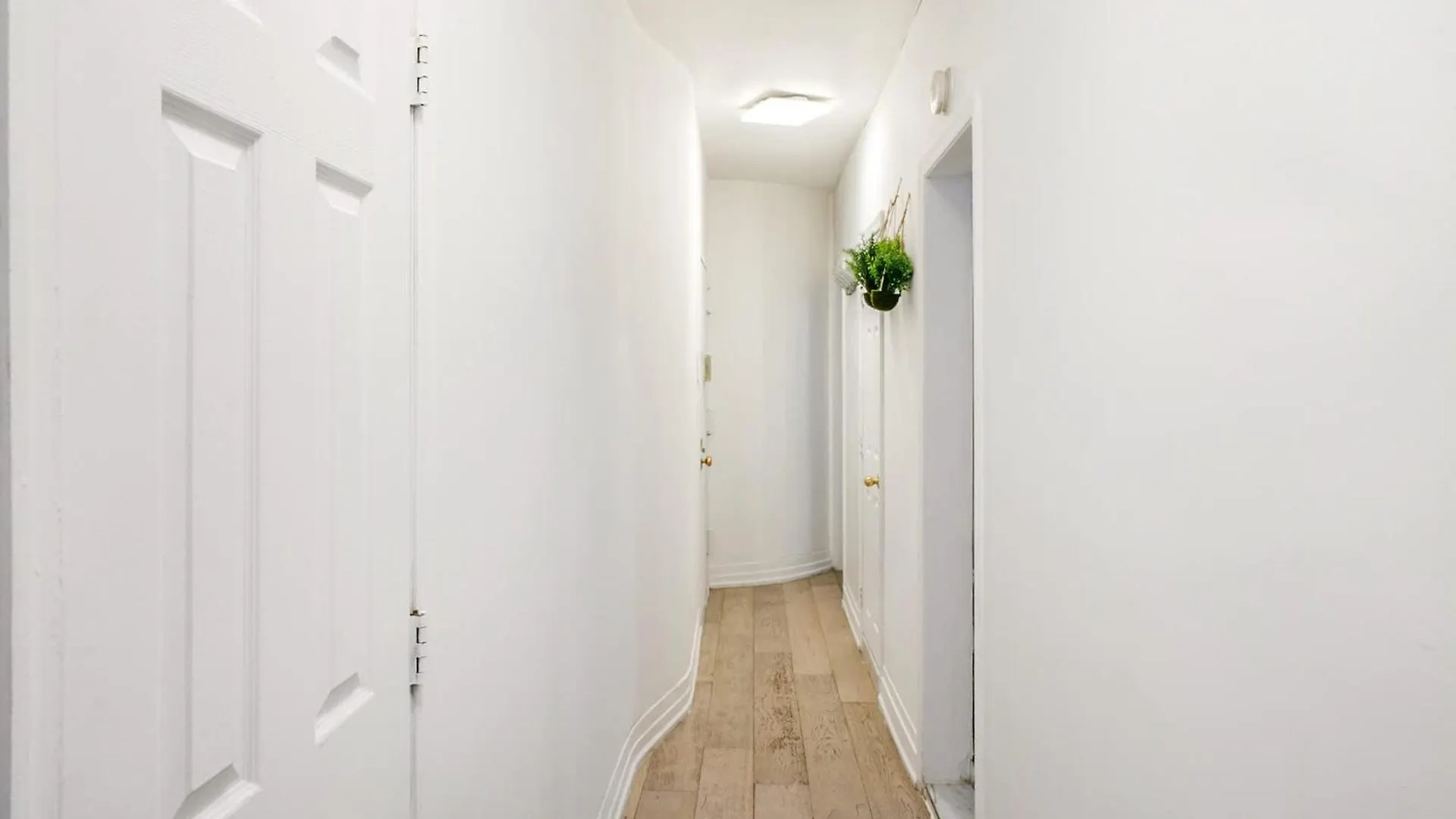 428-2W Newly Furnished 2Br Sleeps 5 Prime Location Apartment New York