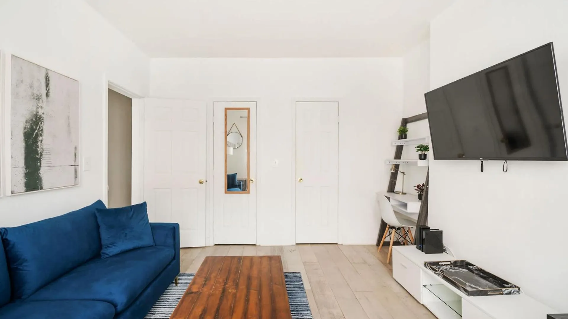 428-2W Newly Furnished 2Br Sleeps 5 Prime Location Apartment New York United States